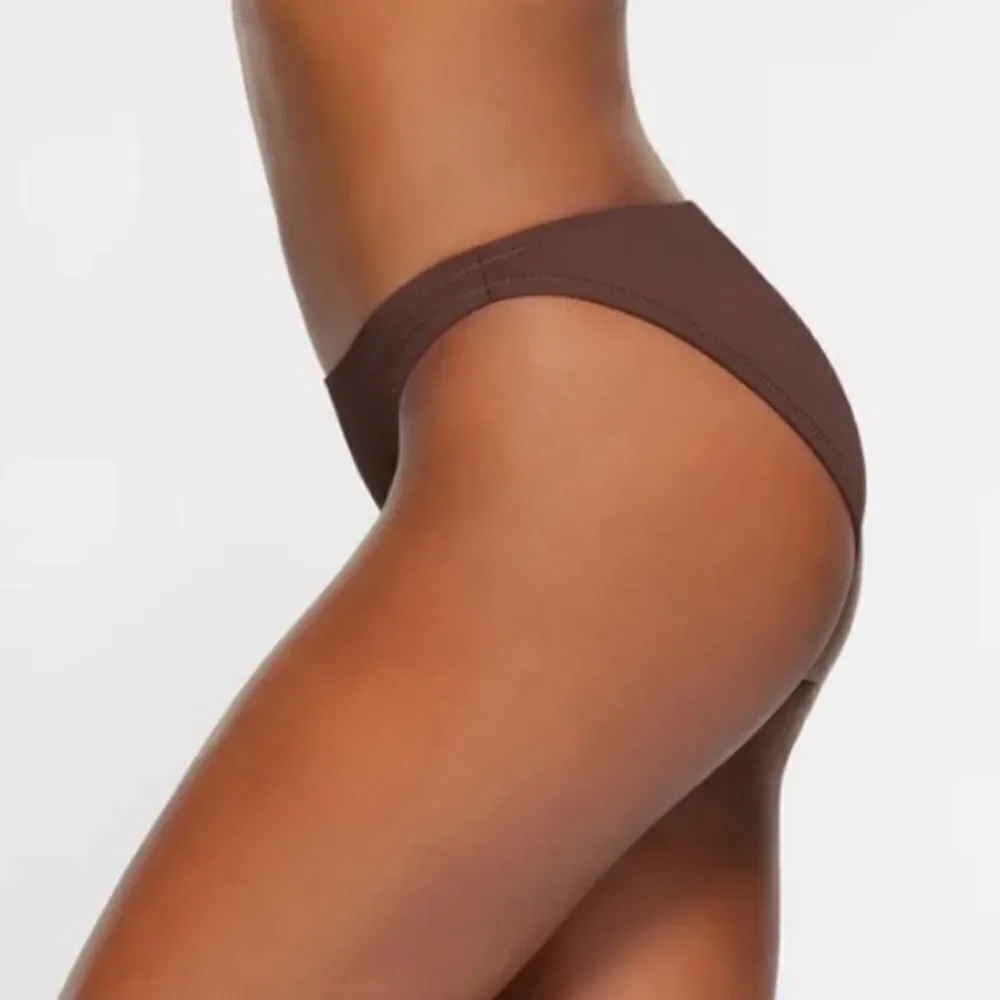 SKIMS NWT Recycled Swim Mid Coverage Swim Bottom Bikini Swim In Cocoa Brown